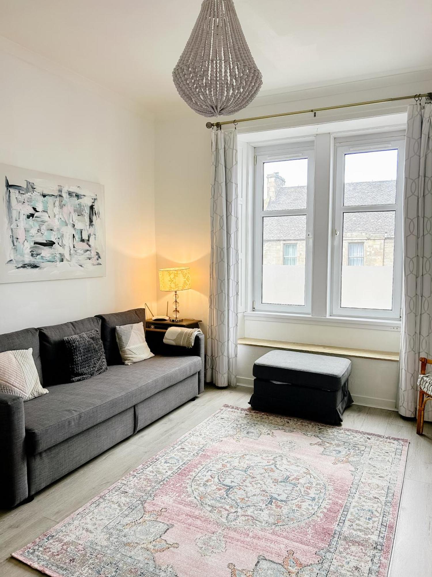 Apartment Chic Flat Close To Edinburgh, Airport, & Zoo Edinburgh